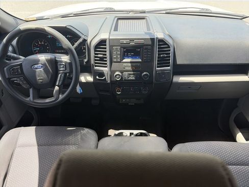 Used 2015 Ford F150 XLT RWD image 14