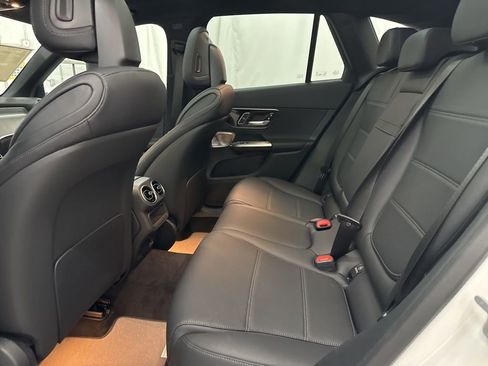 Used 2026 Mercedes-Benz GLC 300 image 20