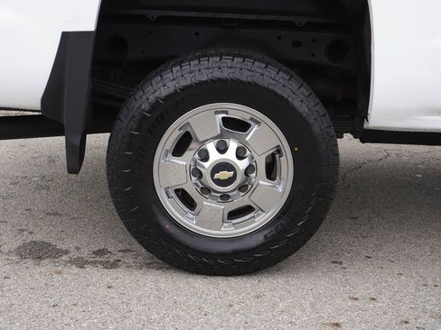Used 2015 Chevrolet Silverado 2500 W/T w/ Snow Plow Prep Package AWD/4WD image 12