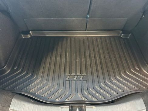 Used 2020 Honda Fit LX image 14