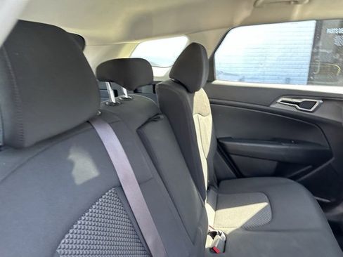 Used 2023 Kia Sportage LX image 21