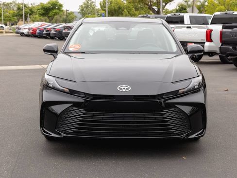 New 2026 Toyota Camry LE w/ Convenience Package FWD image 2