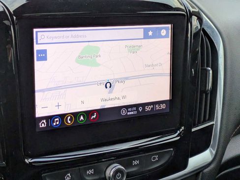 Used 2022 Chevrolet Traverse RS image 28