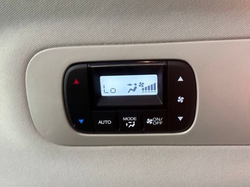 Used 2025 Honda Odyssey EX-L image 29