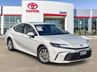 Used 2025 Toyota Camry SE AWD/4WD video 1
