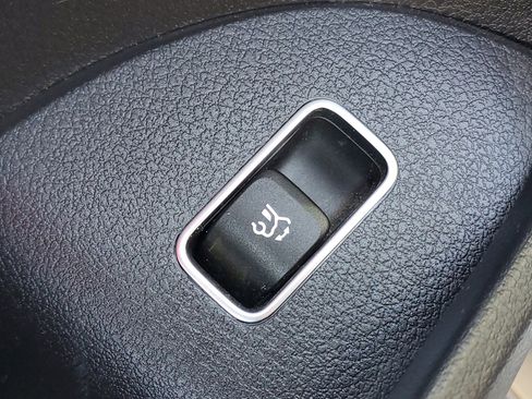 Used 2023 Mercedes-Benz GLS 450 4MATIC image 23