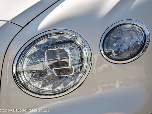 New 2026 Bentley Flying Spur Plug-In Hybrid image 6