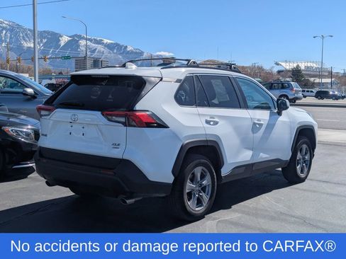 Used 2023 Toyota RAV4 XLE AWD/4WD image 4