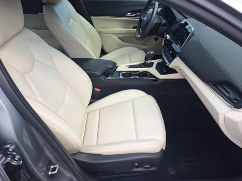 Used 2023 Cadillac CT4 Luxury w/ Sun And Sound Package RWD image 15