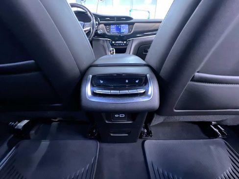 Used 2020 Cadillac XT6 Premium Luxury w/ Platinum Package AWD/4WD image 40
