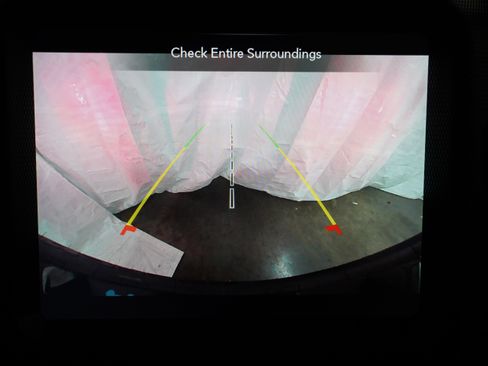 Used 2023 Jeep Wrangler Sahara image 8