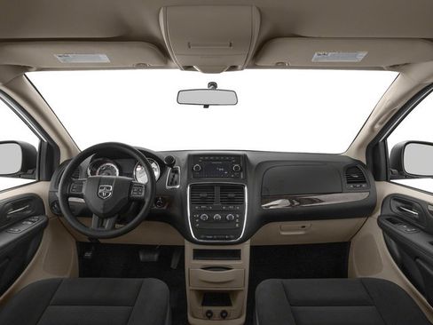 Used 2018 Dodge Grand Caravan SE w/ UConnect Hands-Free Group FWD image 5