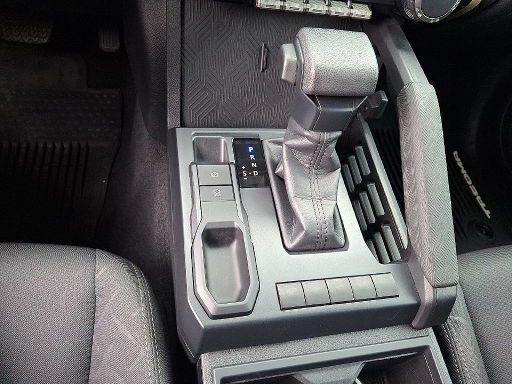 Used 2026 Toyota Tacoma SR RWD image 17