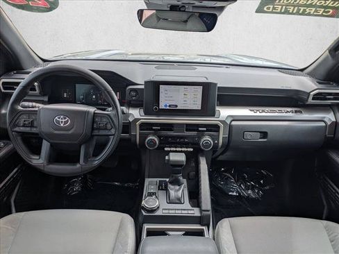 Certified 2025 Toyota Tacoma SR5 AWD/4WD image 16