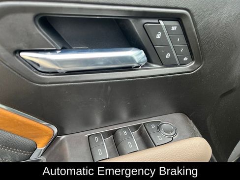 New 2026 GMC Canyon Denali image 14