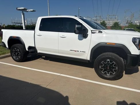 Used 2025 GMC Sierra 2500 AT4X AWD/4WD image 5
