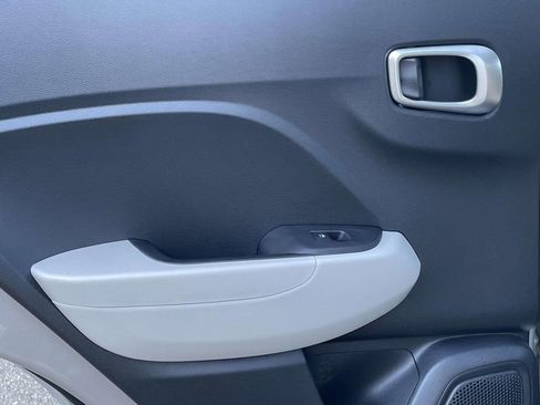 New 2026 Hyundai Venue SEL image 9