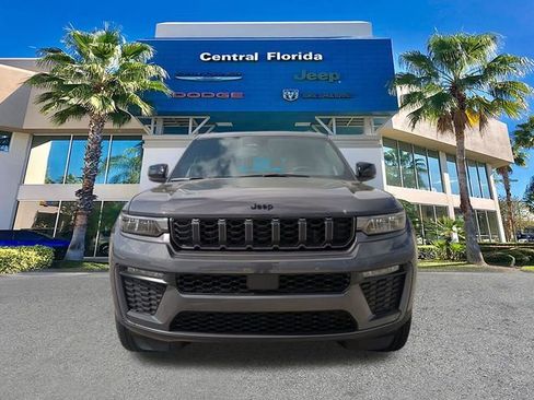 New 2026 Jeep Grand Cherokee L Limited w/ Limited Altitude Package AWD/4WD image 3