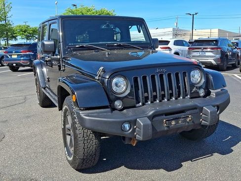 Used 2017 Jeep Wrangler Unlimited Sahara AWD/4WD image 2