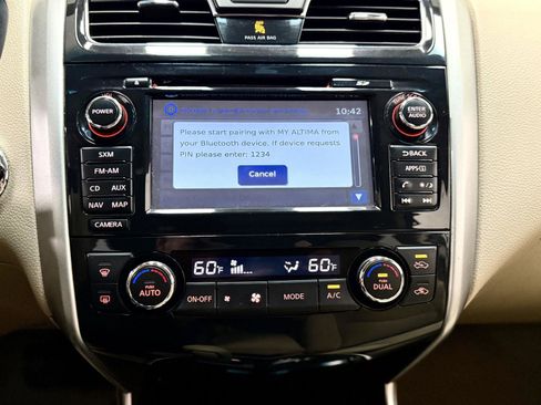 Used 2014 Nissan Altima 2.5 SV w/ Convenience Package FWD image 24
