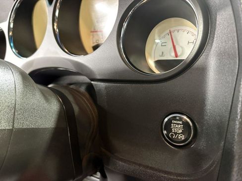 Used 2014 Dodge Challenger SXT Plus RWD image 19