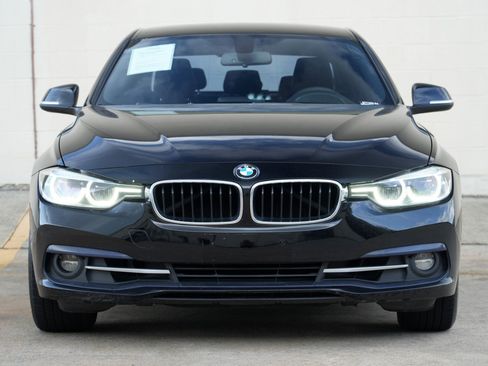 Used 2018 BMW 330i Sedan RWD image 6