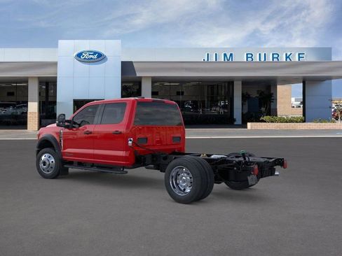 New 2025 Ford F550 4x4 Crew Cab Super Duty w/ XLT Value Package image 5