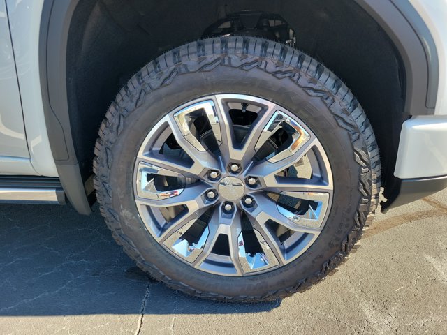 Used 2025 GMC Sierra 1500 Denali w/ Denali Reserve Package AWD/4WD image 9