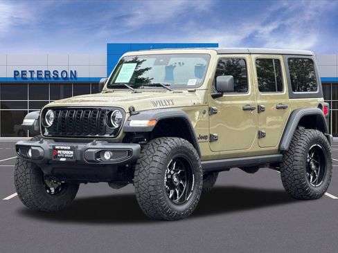 Used 2025 Jeep Wrangler Unlimited Sport AWD/4WD image 8
