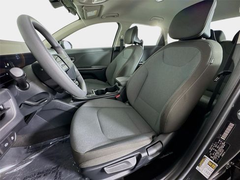 Certified 2025 Kia K4 FWD image 11
