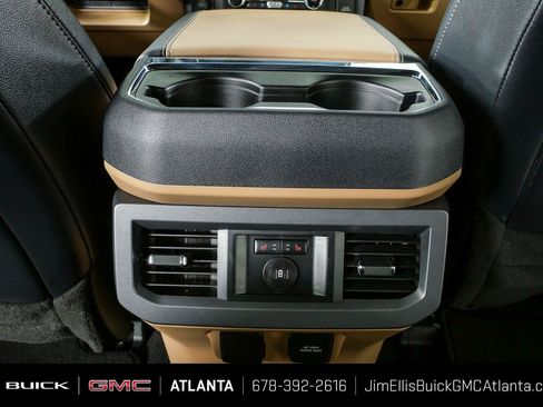 Used 2024 Ford F250 Lariat w/ Chrome Package AWD/4WD image 19