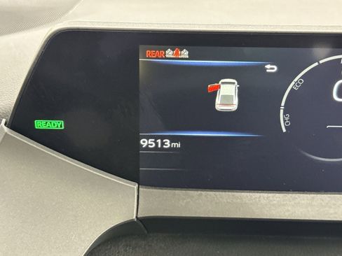 Used 2025 Toyota Prius XLE image 21