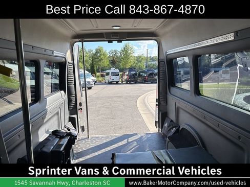 Used 2019 RAM ProMaster 3500 w/ Premium Appearance Group FWD image 24