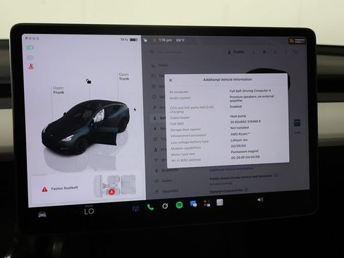 Used 2024 Tesla Model Y Long Range RWD image 3