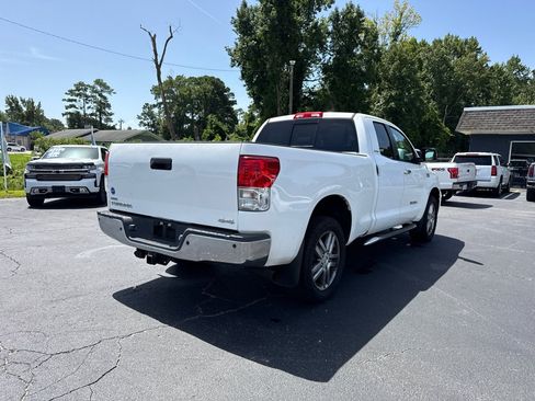 Used 2011 Toyota Tundra Limited w/ Memory Pkg AWD/4WD image 5