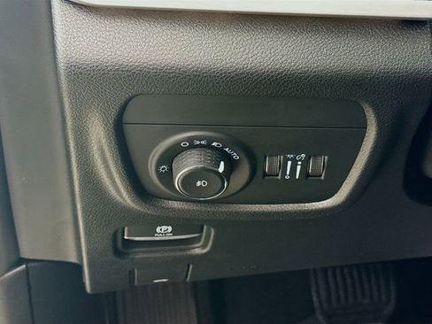 New 2025 Jeep Grand Cherokee Limited image 10