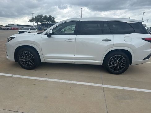 Used 2024 Lexus TX 350 AWD w/ Technology Package image 12