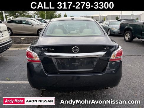 Used 2015 Nissan Altima 2.5 SV w/ Convenience Package FWD image 5