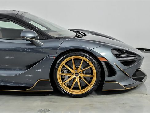 Used 2018 McLaren 720S RWD image 17