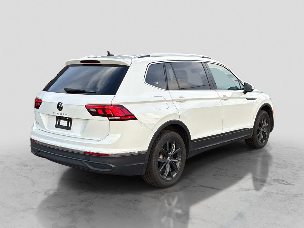 Used 2024 Volkswagen Tiguan SE FWD image 7
