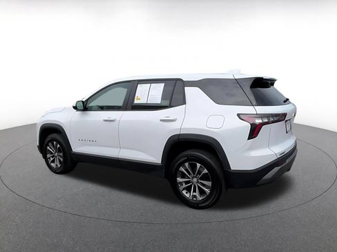 Used 2025 Chevrolet Equinox LT FWD image 9