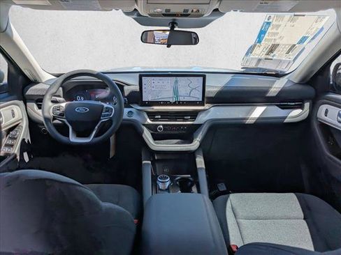 New 2026 Ford Explorer Active RWD image 16