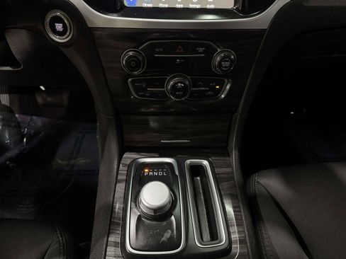 Used 2022 Chrysler 300 Touring w/ Sport Appearance Package RWD image 29