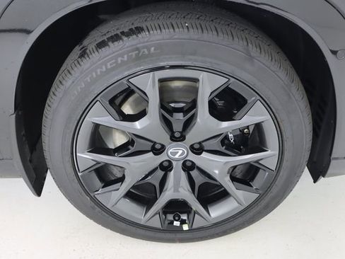 New 2026 Lexus TX 500h AWD image 9