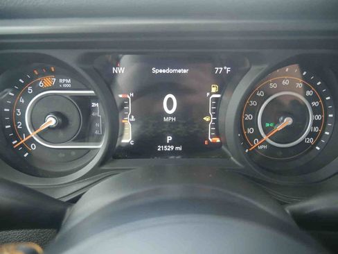 Used 2024 Jeep Wrangler Unlimited Sport AWD/4WD image 32
