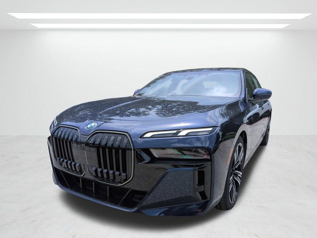 New 2026 BMW 750e xDrive AWD/4WD image 8