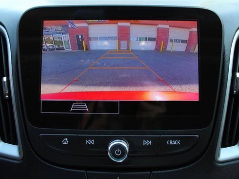 Used 2023 Chevrolet Malibu RS FWD image 19