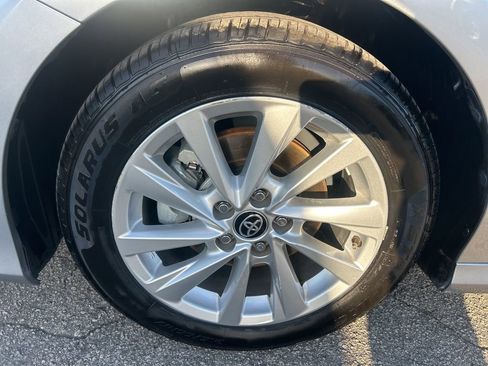Used 2024 Toyota Camry LE FWD image 18