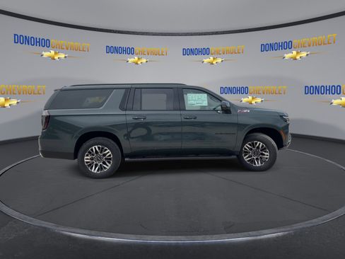 New 2026 Chevrolet Suburban Z71 w/ Comfort Package image 12