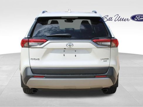 Used 2022 Toyota RAV4 Limited w/ Limited Grade Weather Package AWD/4WD image 6